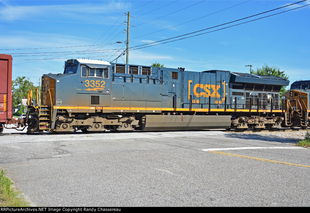 CSXT 3352 M692-15